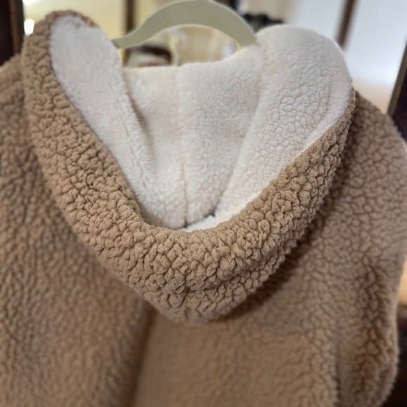 Me Jane women winter sherpa jacket hooded. Small-M,like new. - Picture 6 of 10